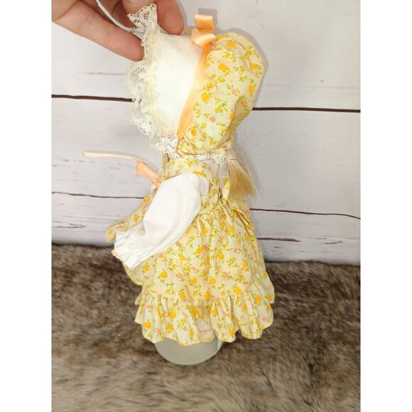 Vintage 1983 Effanbee Rebecca Of Sunnybrook Farm Storybook 11” Doll #1181 - Picture 3 of 5